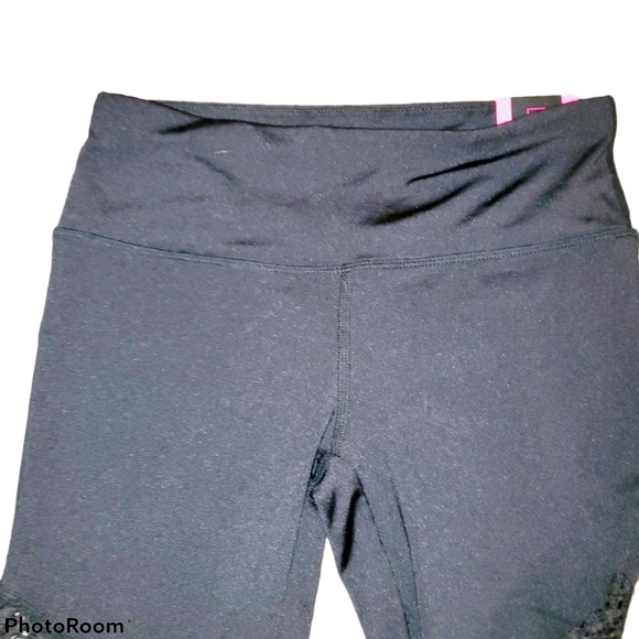 Material Girl NWT Active Crop Laced Leggings 392 - Picture 3 of 6